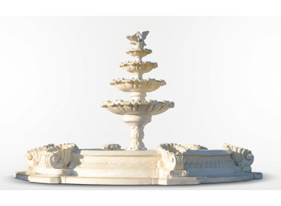 Fuente decorativa de la ciudad del estanque.