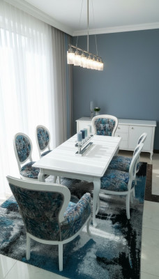 Elegante comer. Sillas de comedor clásicas en gris azulado en práctico set de 4.