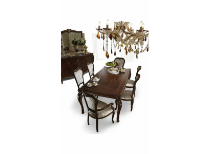 Clásicos 4 sillas Sillas de diseñador Conjunto de madera italiano para comedor.