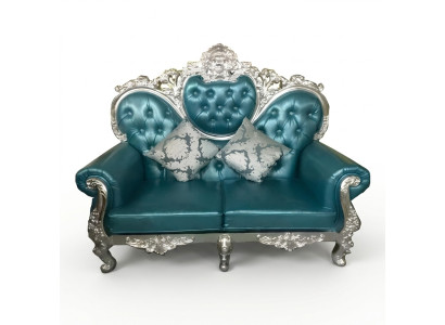 Sofá del trono de terciopelo chesterfield real de dos plazas de estilo antiguo, nuevo.