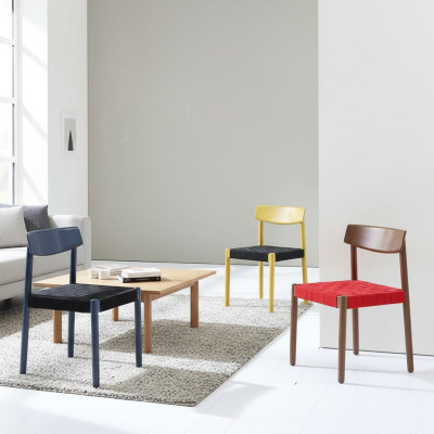 Diseño de sillas de respaldo acolchado para salas de estar, cocinas, salas de estar y muebles de salón. Silla de comedor, sillón, club.
