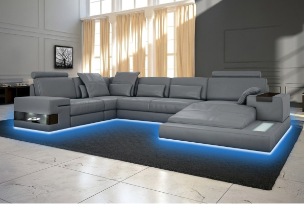 Gran sofá de diseño en cuero con USB, amplia sala de estar con sofá en forma de L.