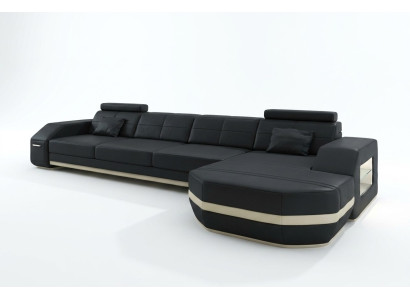 Elegante relajación. Nuevo sofá esquinero en forma de L con cubierta de cuero premium.