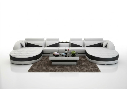 Moderno sofá seccional en forma de U para una sala de estar elegante.
