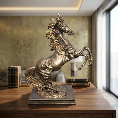 Escultura abstracta de cobre colorida de Pegaso. Decora estatuas de caballos.
