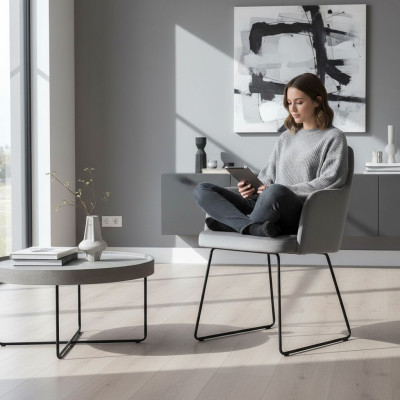 Sillones modernos de grupo de 6 sillas en gris con diseño de reposabrazos acolchado.
