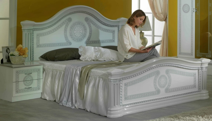 Cama de diseñador Dormitorio cama clásica Madera Hotel de lujo Asiento acolchado Nuevo
