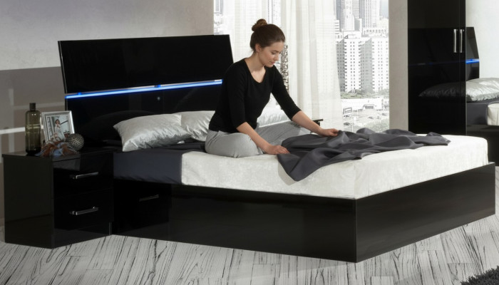Diseño de dormitorio 3 piezas Cama 2 mesitas de noche Conjunto de camas de lujo Muebles Luz led
