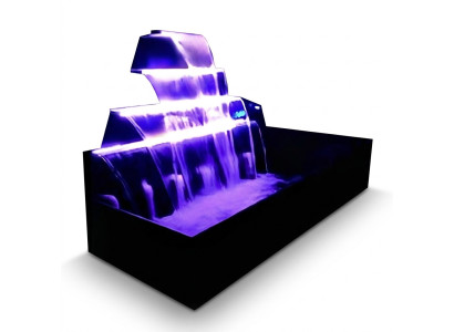 Cascada de piscina de acero inoxidable, decoración de juegos de agua en la instalación de la fuente de la piscina.