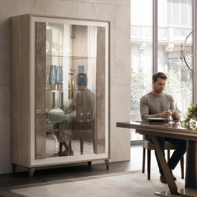 Vitrina de lujo con escaparate de cristal estilo moderno de muebles italianos