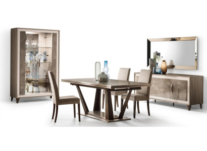 Set de comedor, conjunto de mesa de comedor, vitrina, cómoda, espejo. Set de 4 piezas arredoclassic.