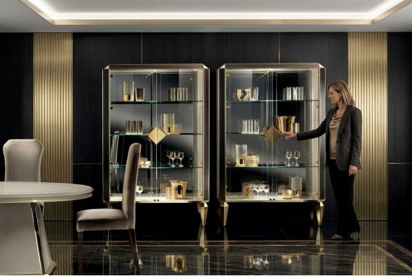 Diseñador de muebles de madera elegantes italianos en estilo moderno armario vitrina para sala de estar.