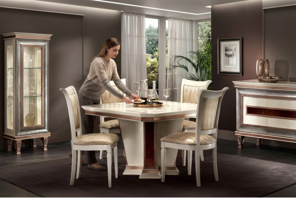 Conjunto completo de mesa de comedor 4 sillas Juego de comedor Grupo de comedor Mesa de madera Mesas de mesa de mesa de 5 piezas.