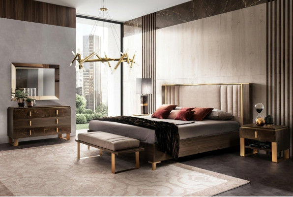 Dormitorio Set 5 piezas. Diseño de muebles de lujo modernos. Cama, mesita de noche, cómoda.