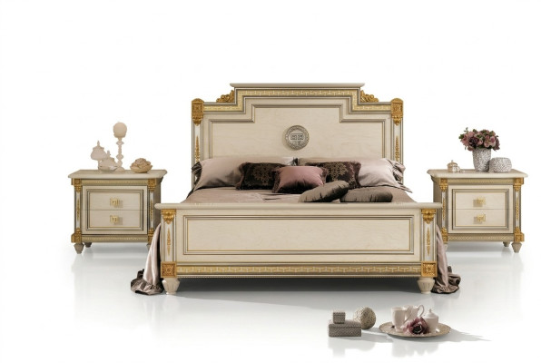 Cama + 2 mesitas de noche Juego de dormitorio de 3 piezas Diseñador de dormitorio de lujo Barroco