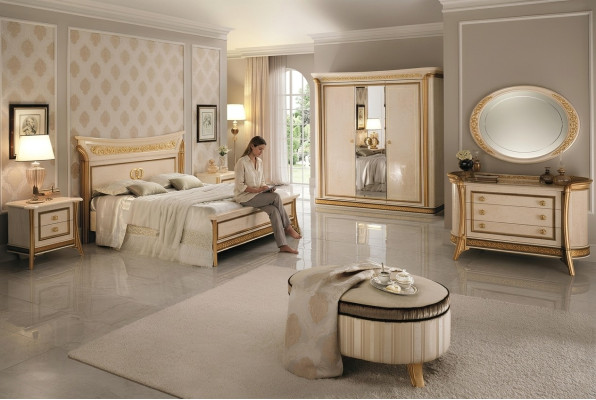 Diseño de conjunto de dormitorio cama 2x mesita de noche cómoda taburete arredoclassic de 7 piezas.