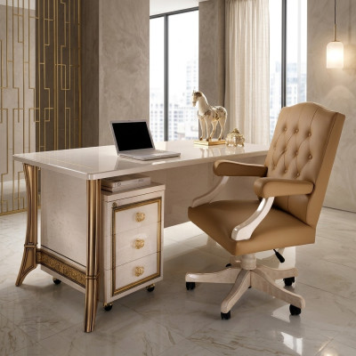 Silla de oficina ejecutiva de cuero giratoria de oficina con asiento de butaca.