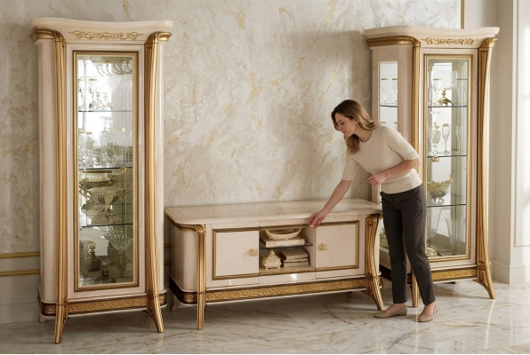 Conjunto de salón: aparador, 2 vitrinas, muebles de pared de sala de estar diseño arredoclassic de 3 piezas.