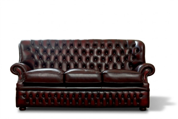 Sofá Chesterfield marrón de 3 plazas en estilo antiguo para sala de estar diseñado.