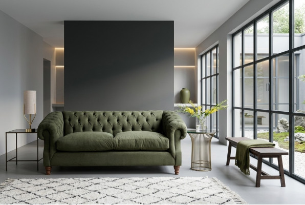 Verde Chesterfield de lujo de diseñador de tres plazas.