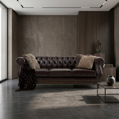 Chesterfield Designer Sofá de lujo marrón de 3 plazas para la sala de estar.