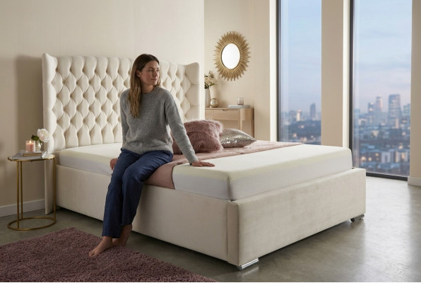 Cama Chesterfield diseño dormitorio camas inglesas 180x200cm textil tapizado