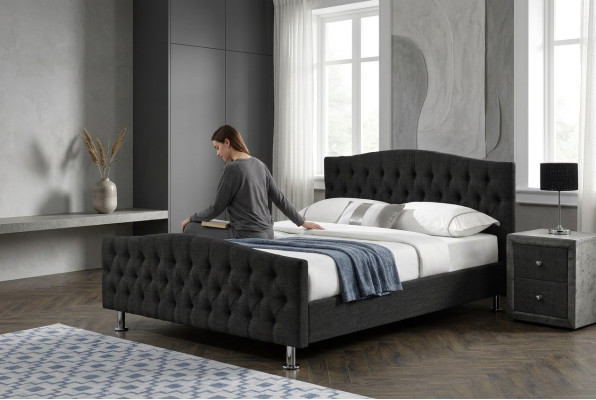 Cama negra Chesterfield diseño dormitorio Cama inglesa
