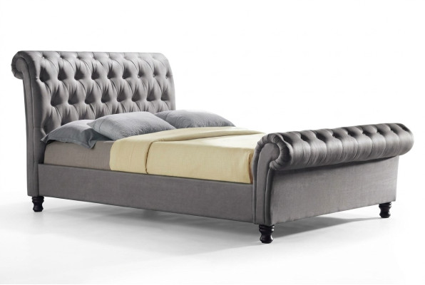 Cama doble de cuero Chesterfield gris para dormitorio, cama de lujo de diseñador tapizada.
