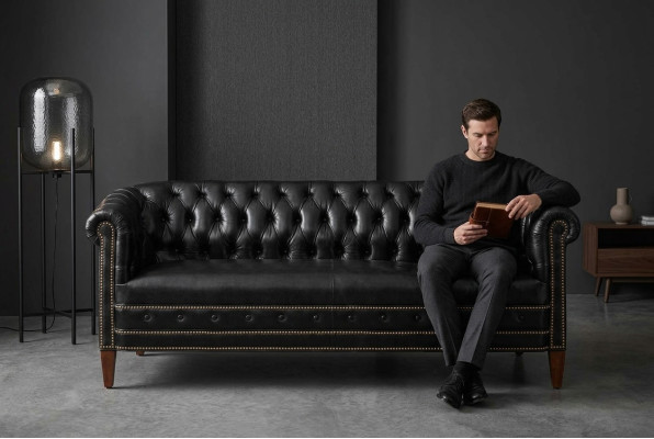 Conjunto de sofás Chesterfield: sofá, sofá cama, tapizado de 3+2+1 plazas en cuero.