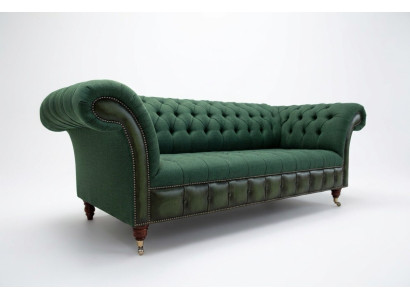 Sofá Chesterfield verde de diseñador de lujo de 3 plazas para sala de estar.