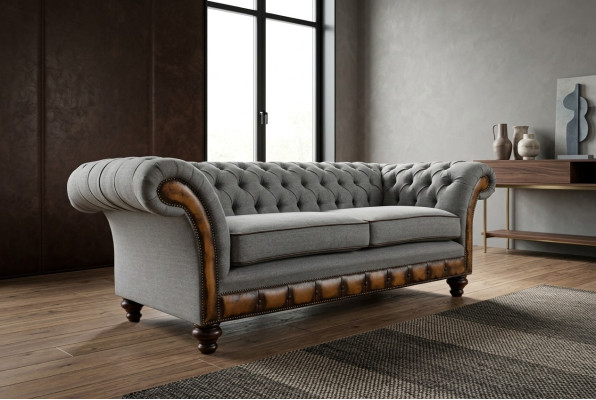 Sofá de diseñador Chesterfield color gris-marrón para la sala de estar, de 3 plazas.