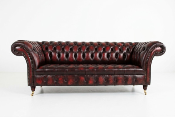 Sofá de lujo de tres plazas para la sala de estar Chesterfield de Bordaux