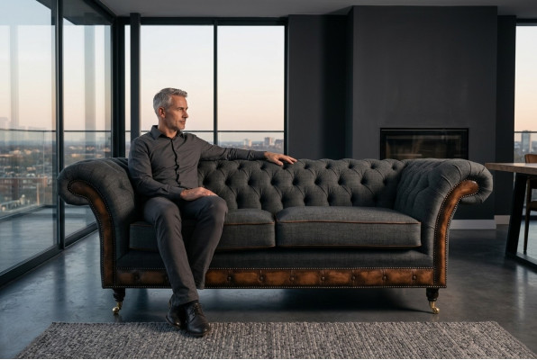 Sofá de tres plazas Chesterfield noble para la sala de estar