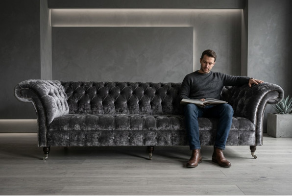 Sofá de lujo Chesterfield gris de diseñador, sofá de tela de 4 plazas.