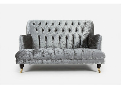 Sofá Chesterfield resistente y de alta calidad, cojines de tres plazas.