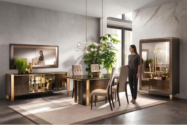 Conjunto moderno de comedor: mesa + 6 sillas, estilo italiano.
