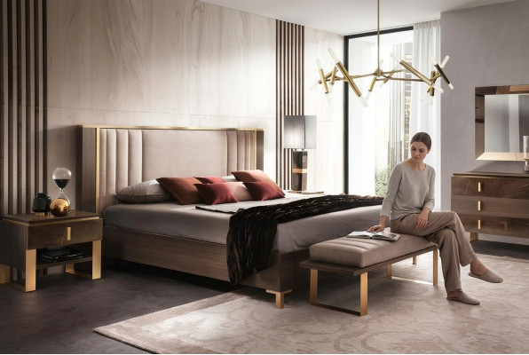 Moderno juego de dormitorio, cama, mesita de noche, taburete, conjunto de 4 piezas.