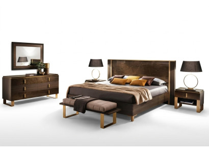 Cama de dormitorio de lujo estilo doble cama moderna acolchada italiana.