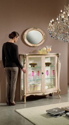 Muebles de madera de estilo barroco, vitrina de vidrio, cómoda, armarios italianos.