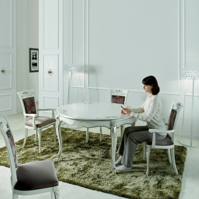 Muebles italianos Mesa de comedor 4 sillas Madera Conjunto de comedor Diseño clásico
