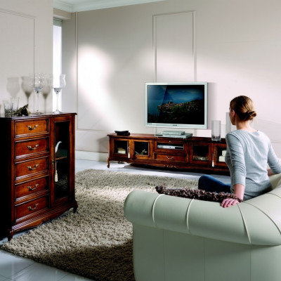Aparador de lujo para TV, gabinete de TV en el estilo barroco italiano de diseño de muebles de madera para sala de estar.