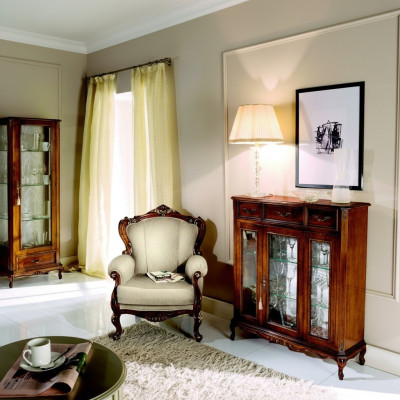 Muebles estilo barroco, comoda de madera, armario, vitrina, muebles de lujo, sillón.