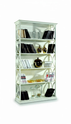 Diseño de estanterías de lujo para libros en estilo clásico italiano en blanco con mueble de madera.