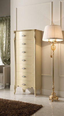 Mueble italiano de madera. Cómoda elegante de 120 cm de alto con 7 cajones.