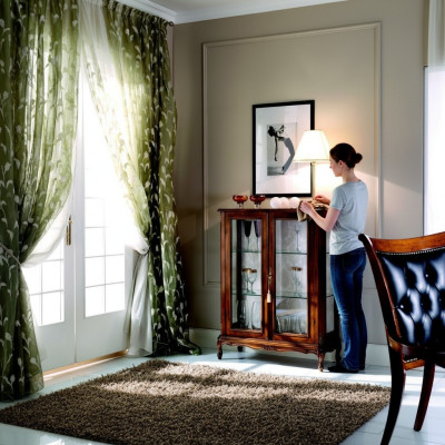 Diseñador no vidriera madera marrón aparador puertas de vidrio lujo muebles italianos.