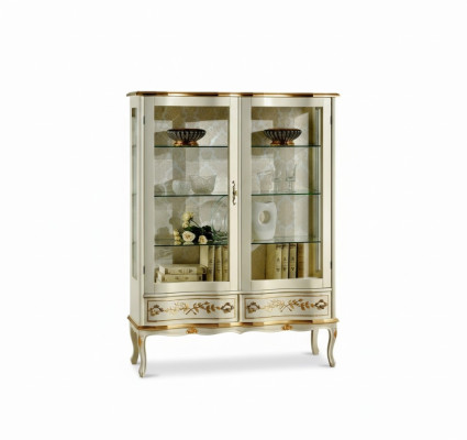Diseño de gabinetes de madera, vitrinas, armarios Muebles de lujo italianos Estilo barroco.