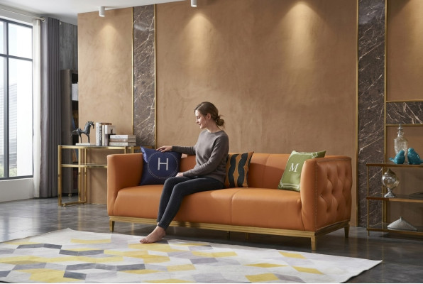 Sofá de diseñador de 3 plazas. Sofá moderno acolchado. Sofás de diseño. Sofá de tres plazas.