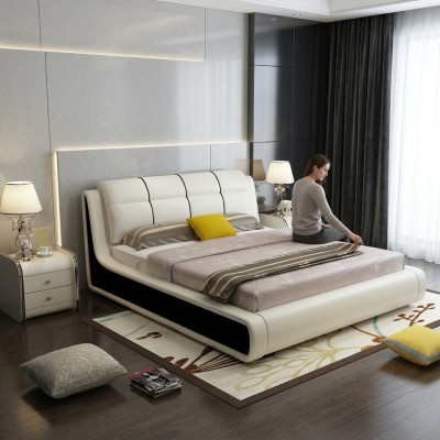 Cama de lujo para dormitorio doble de madera con camas de 180x200 cm en hotel de diseño.