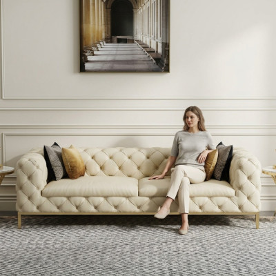Sofá Chesterfield 3 plazas tapizado blanco.