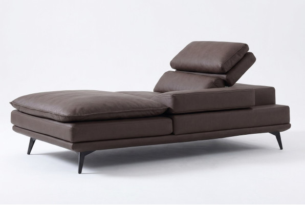 Muebles de salón para sala de estar, diseño moderno, sofá de cuero marrón con chaise longue.